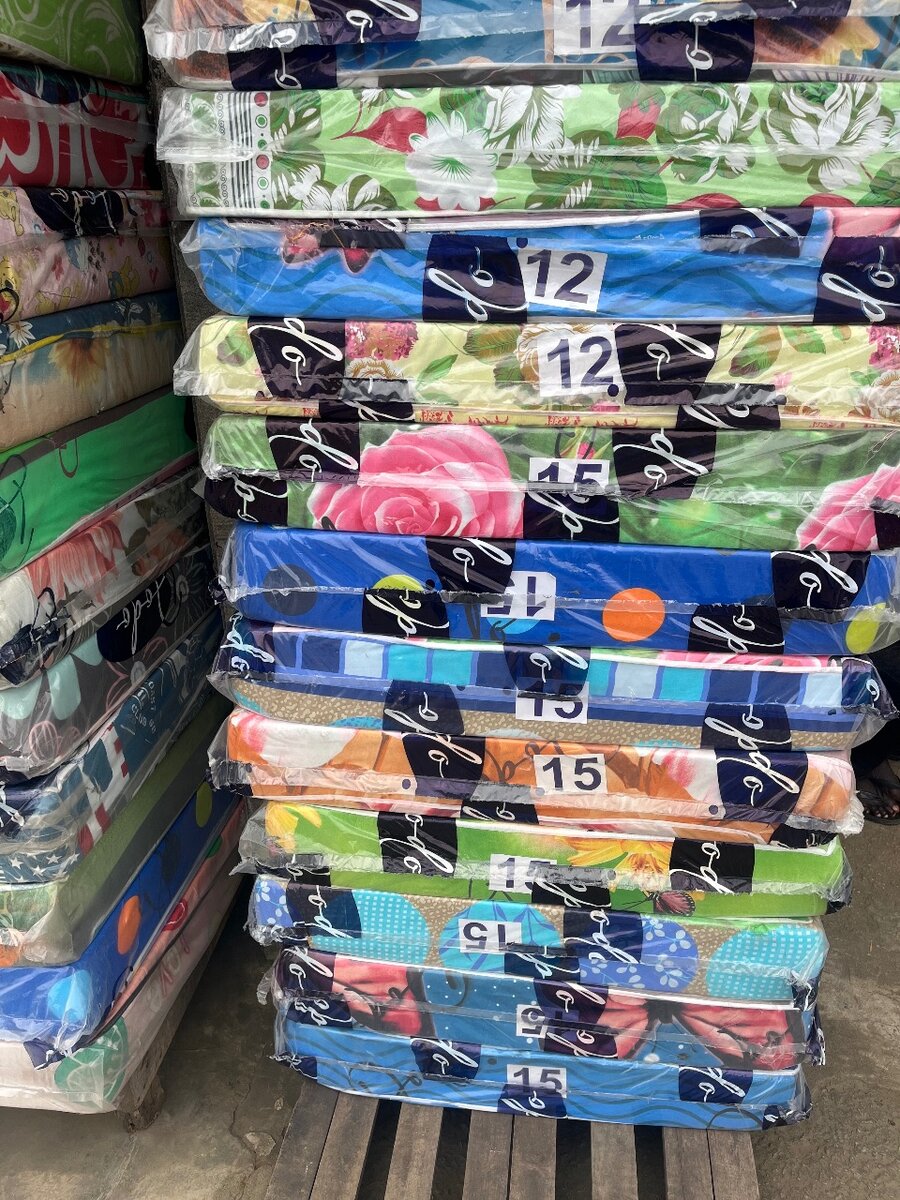 Matelas en mousse colorés