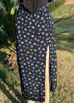 Fashionable very beautiful long skirt  size:M