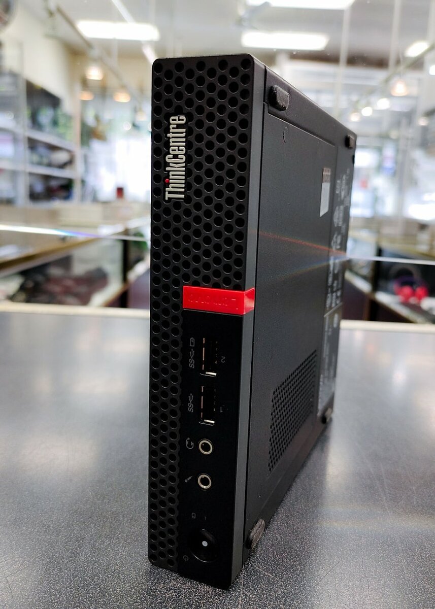 Lenovo ThinkCenter  desktop M625q