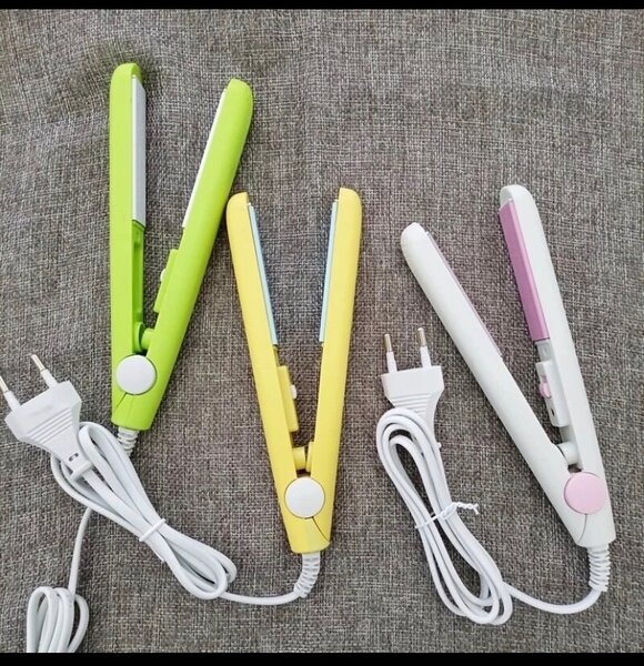 Mini Fer à Lisser Coloré