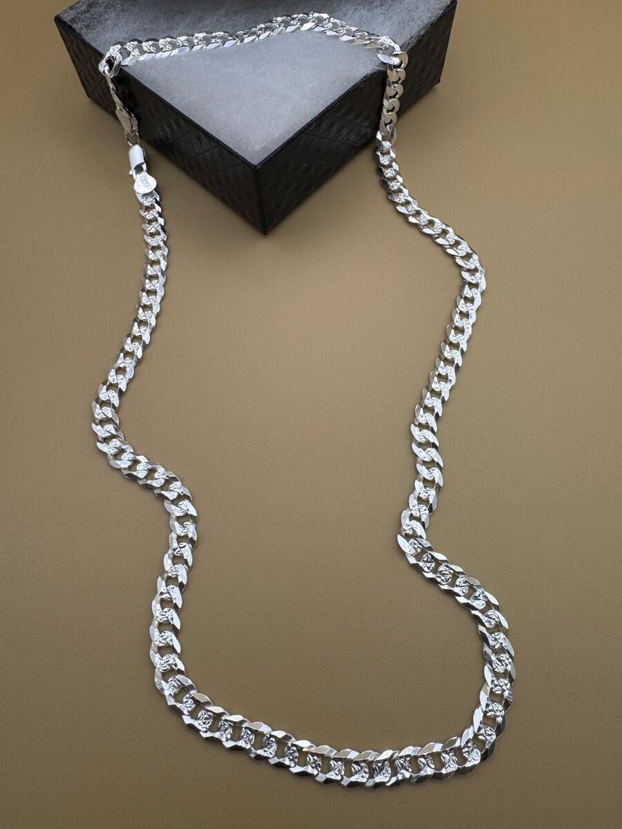 Chaîne en argent élégante