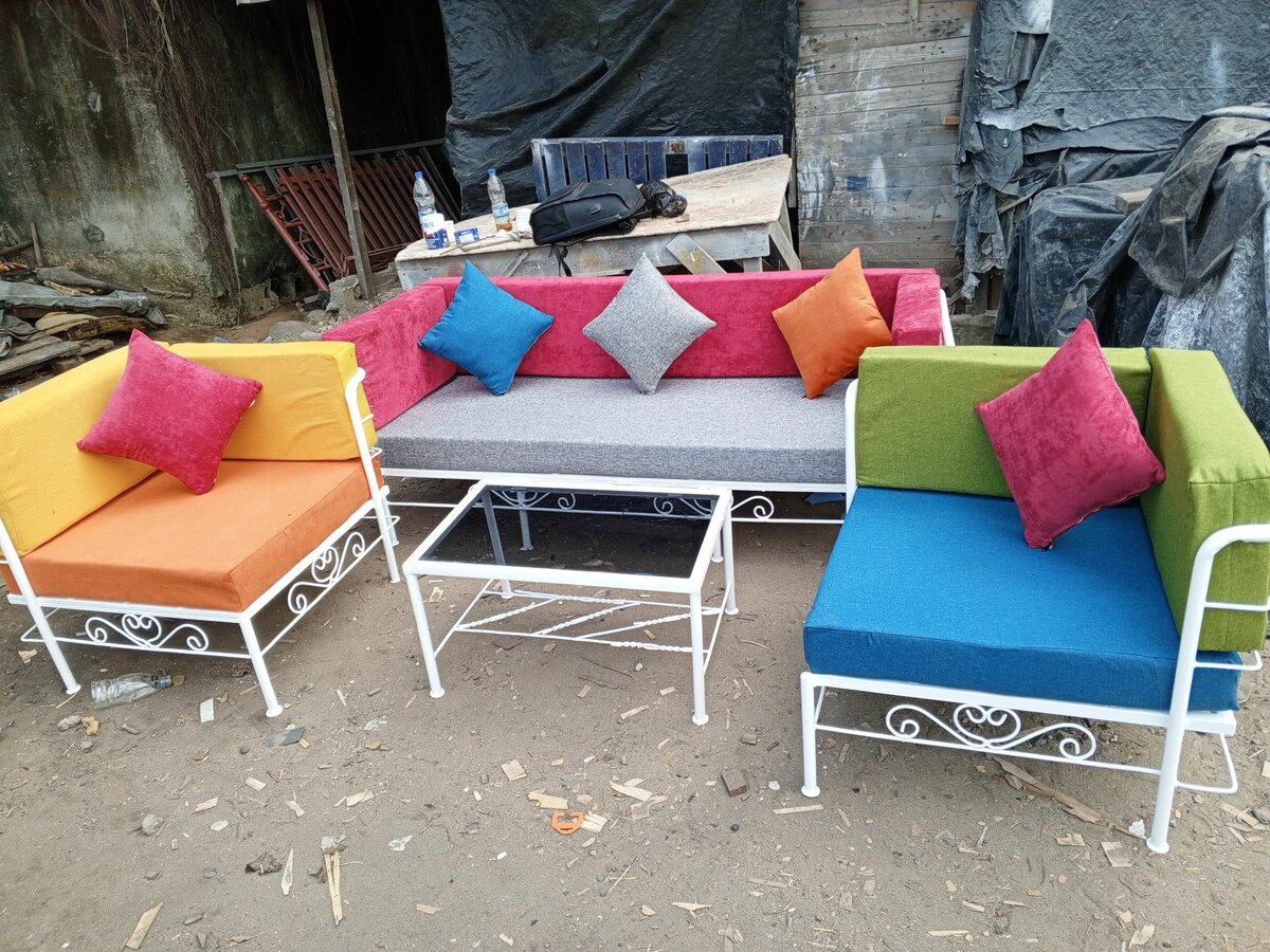 Fauteuil métallique