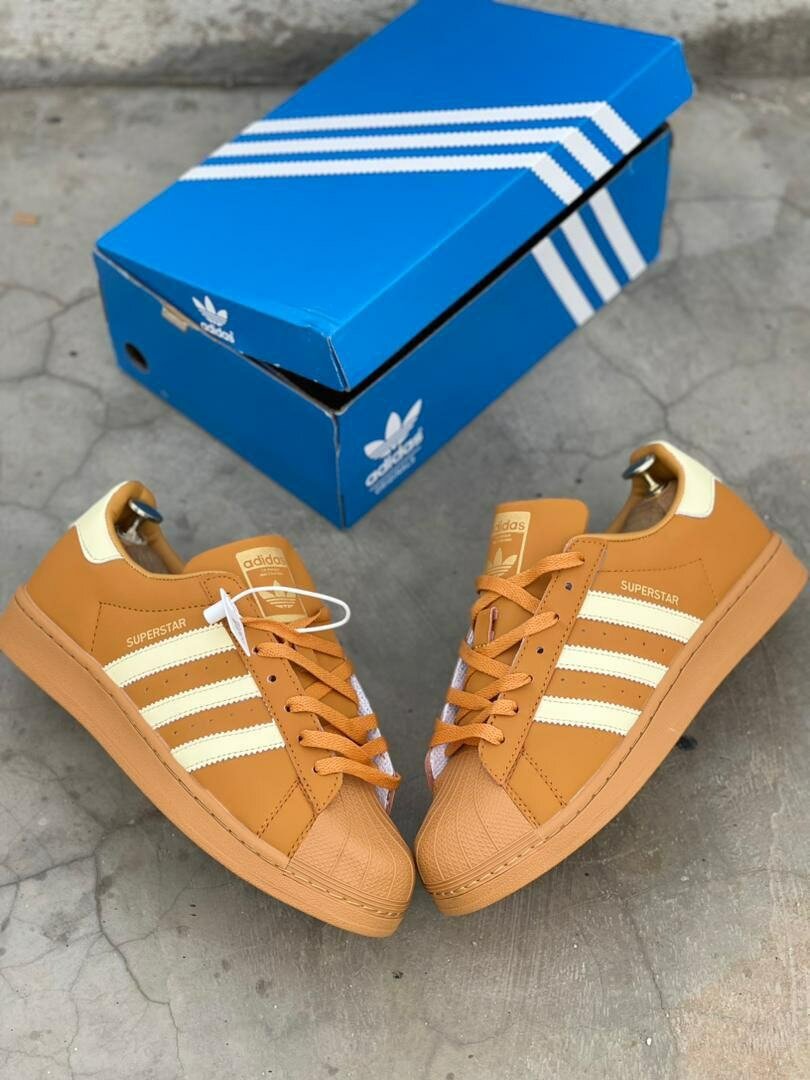SUPER STAR ADIDAS