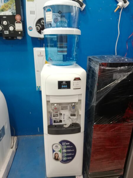 Nasgas water dispenser