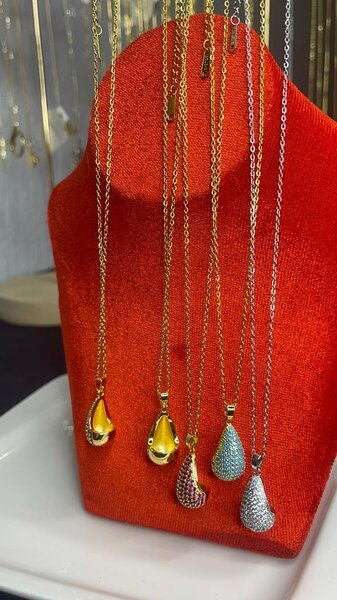 Collier Pendentif Goutte Élégant