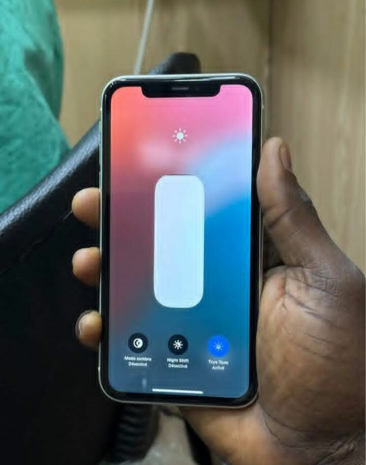 iPhone 11 Blanc 64GB Débloqué