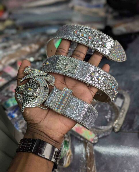 Ceintures tendance en strass