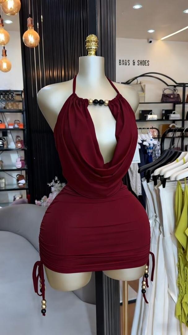 Robe Mini Dos Nu Élégante