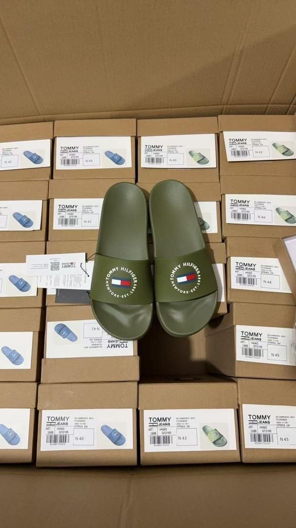 Claquettes Vertes Homme Style