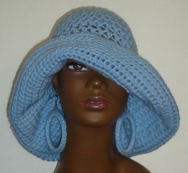 Crochet hat & Earrings set