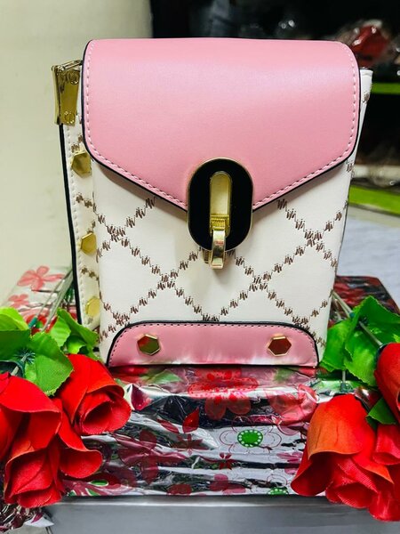 Sac à main chic bicolore