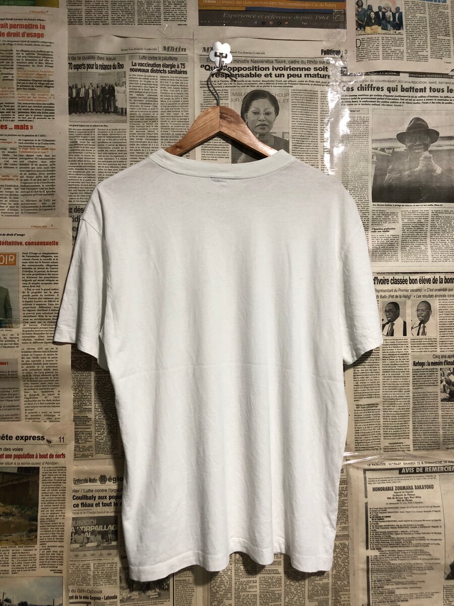 T-shirt blanc logo minimaliste