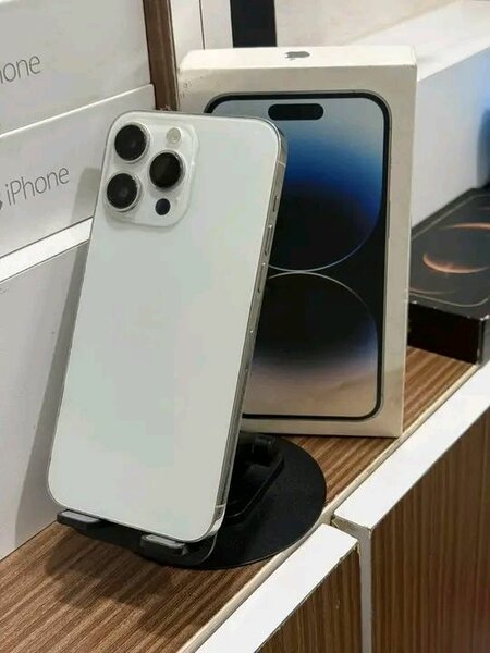 iPhone 14 Pro Max Blanc Neuf