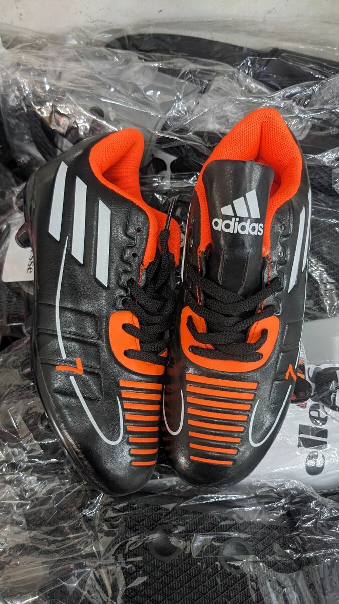 Kids soccer Boots