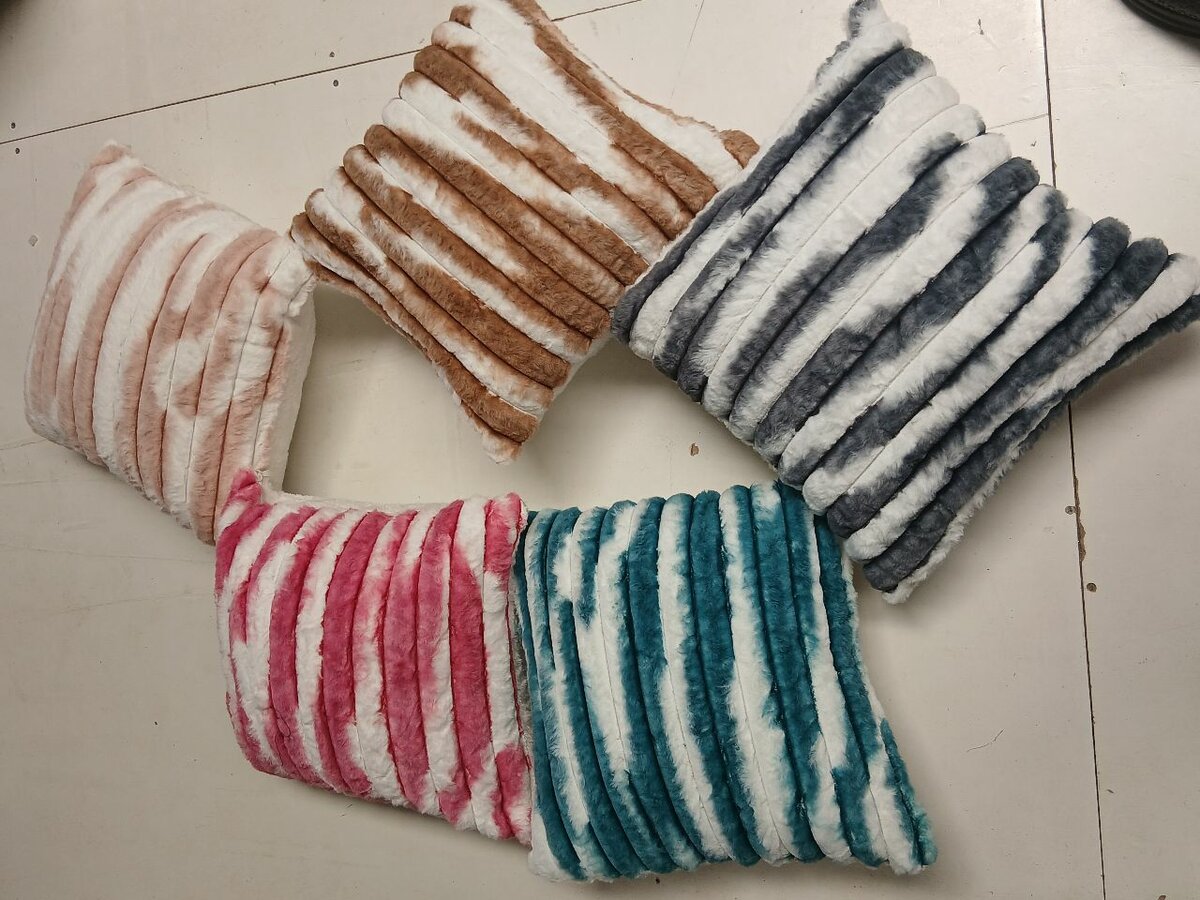 Coussins décoratifs moelleux