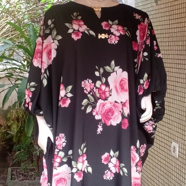 Tunique longue fleurie élégante