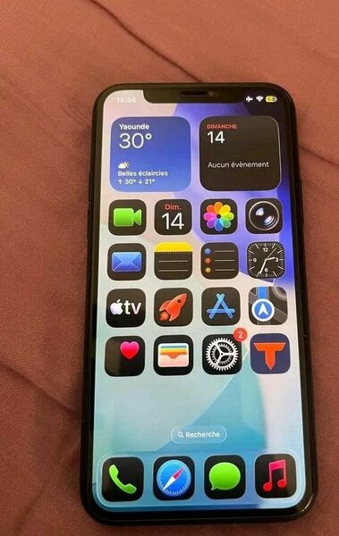 iPhone 11 Pro - Apple