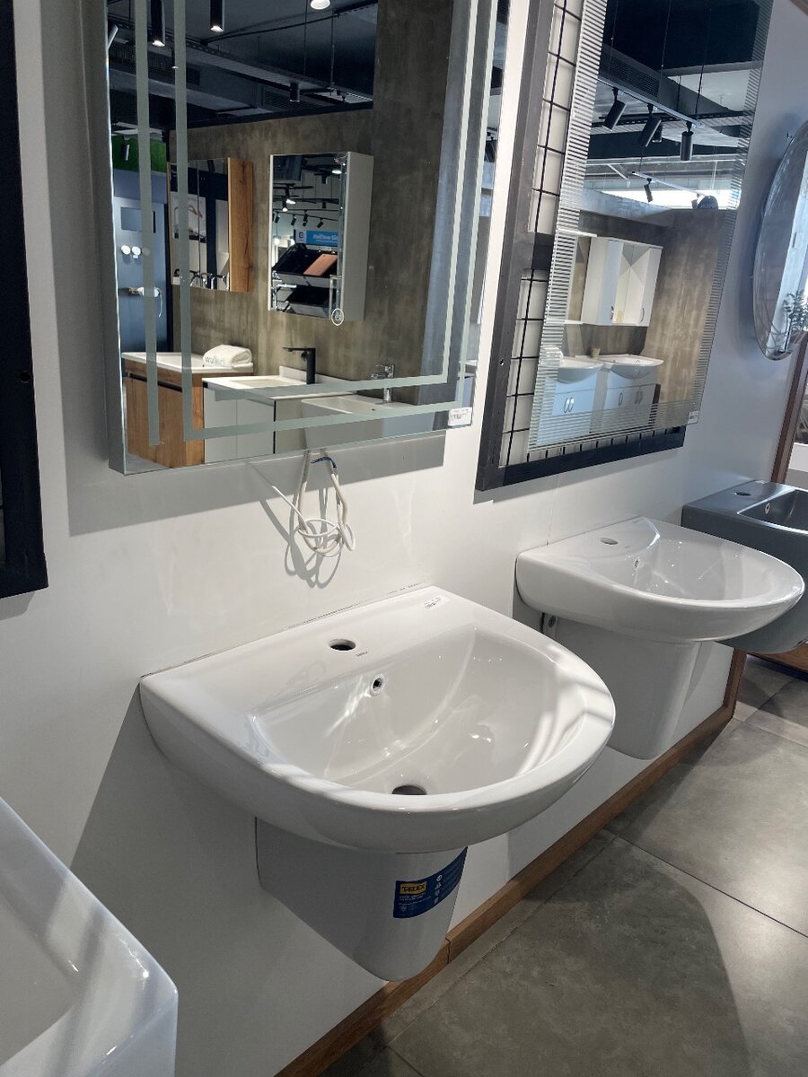 Tredex Wc, Basin, tap & Mirror