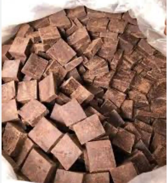 Chocolat brut en blocs