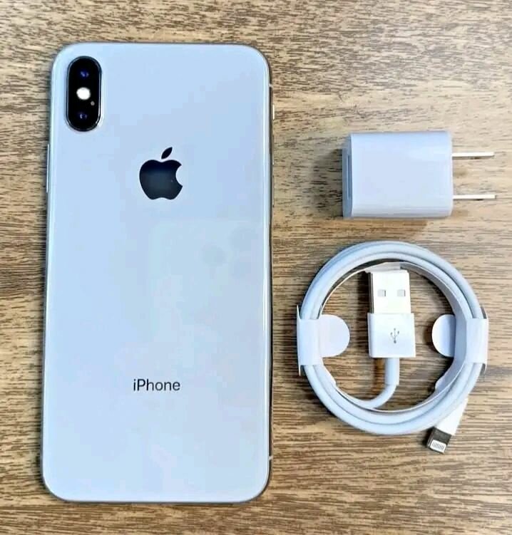 iPhone X avec accessoires