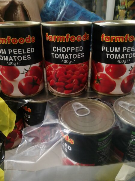 Chopped tomatoes from UK