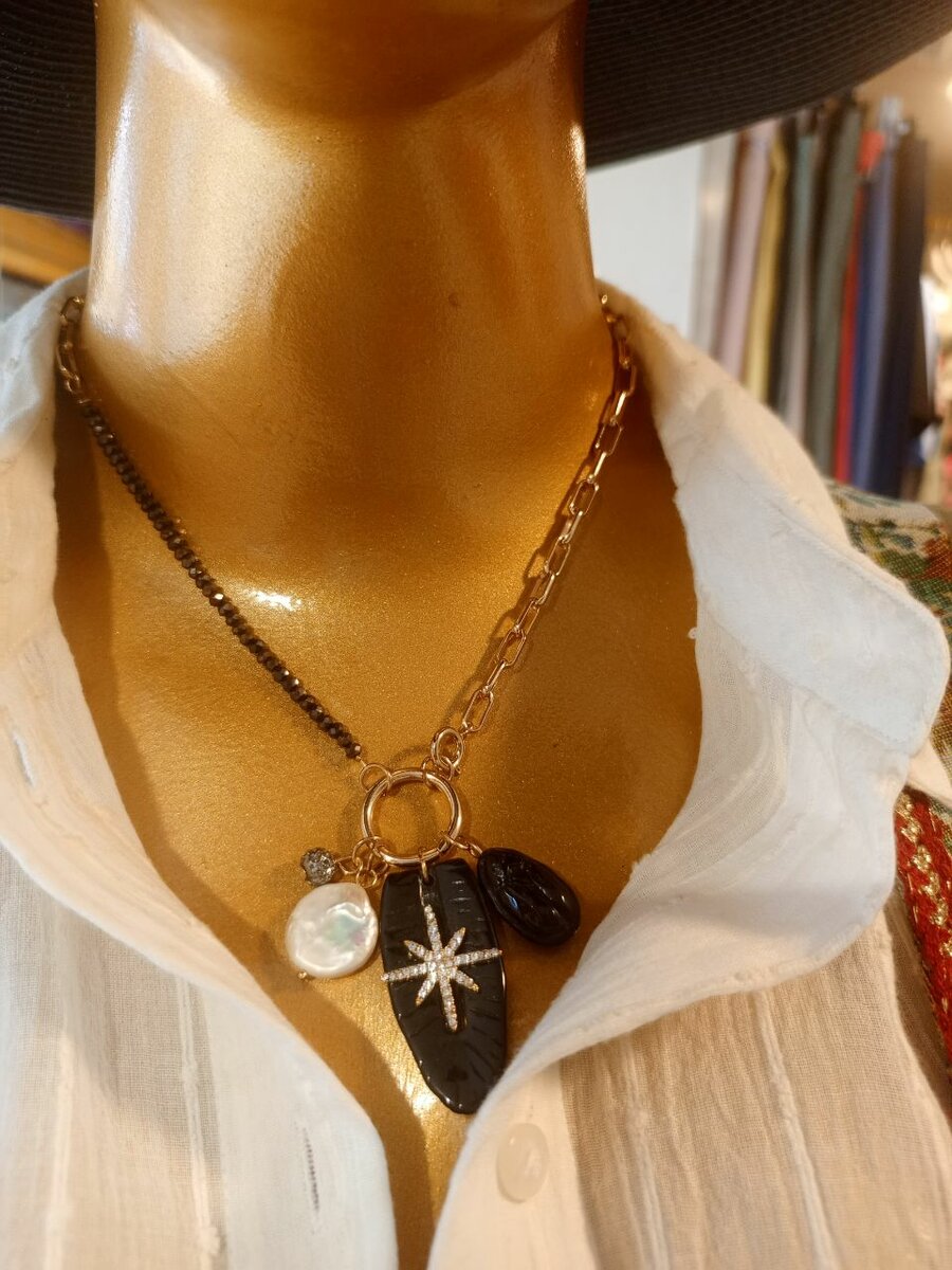 Chaîne à perles, real stone