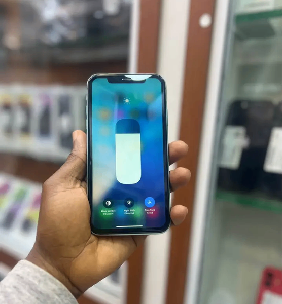 iPhone 11 128 Go Vert