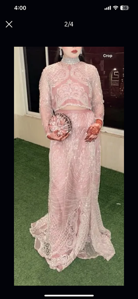 Wedding dress for sale worn only for 2 hours condition 10/10