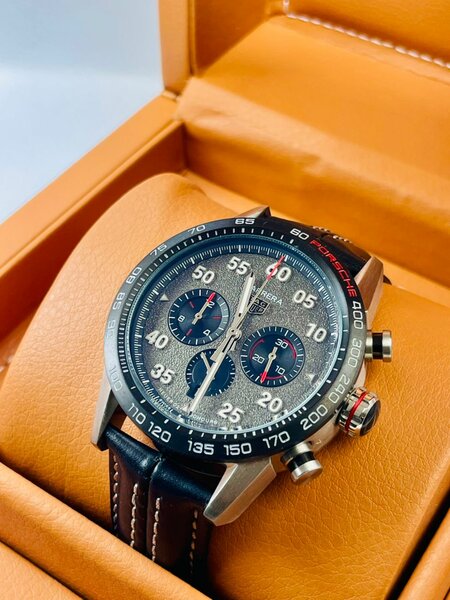 Montre Chronographe Homme Élégante