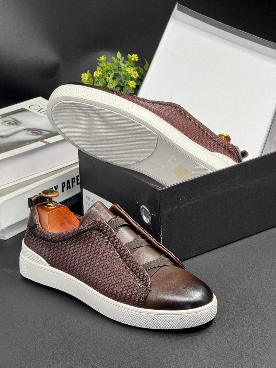 BERLUTI COFFEE AND WHITE