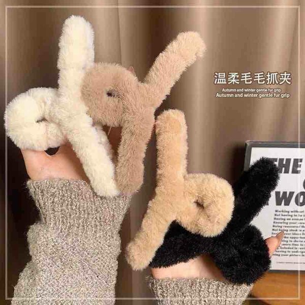 Hair clips available 20 cedis each