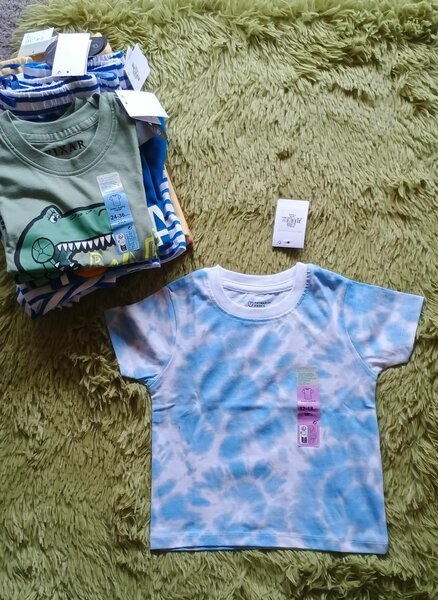T-shirt enfant 1ans/1ans.demi