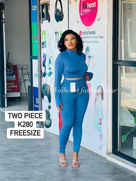 Women's set blue, short top with long sleeves and pants Sizes: Freesize