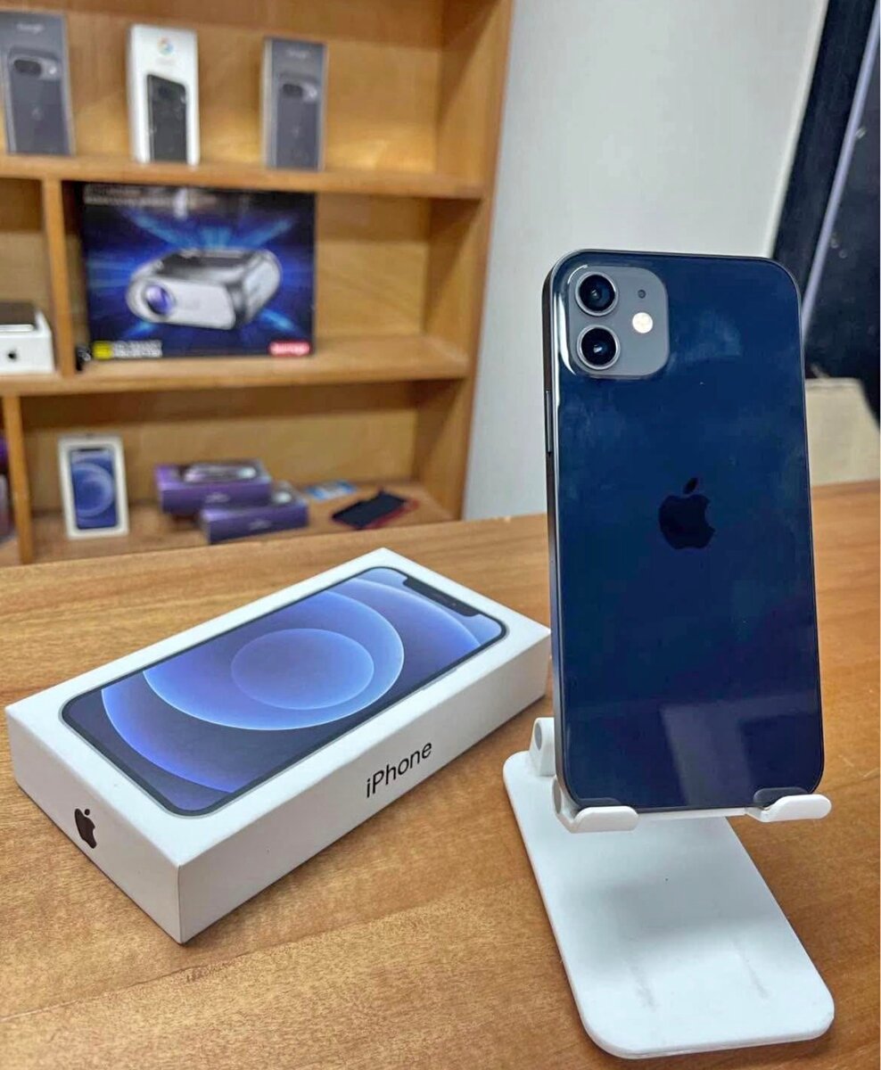 iPhone 12 Black 64GB