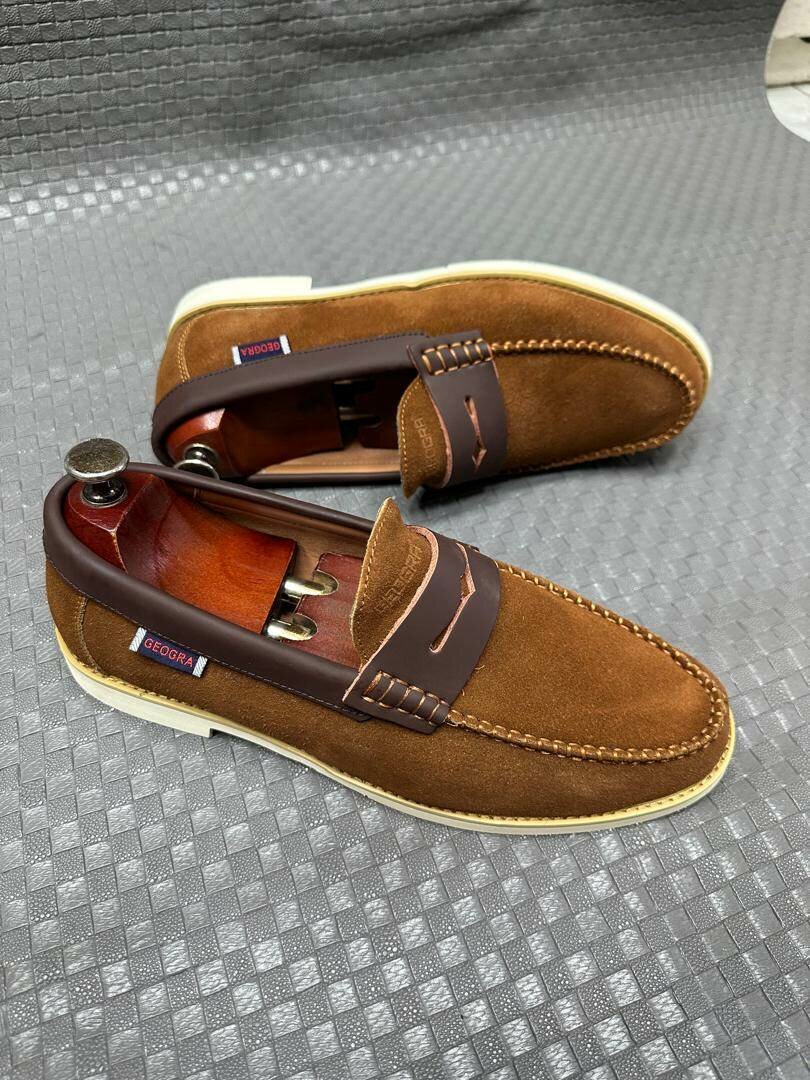 Chaussures mocassin en cuir marron pour hommes