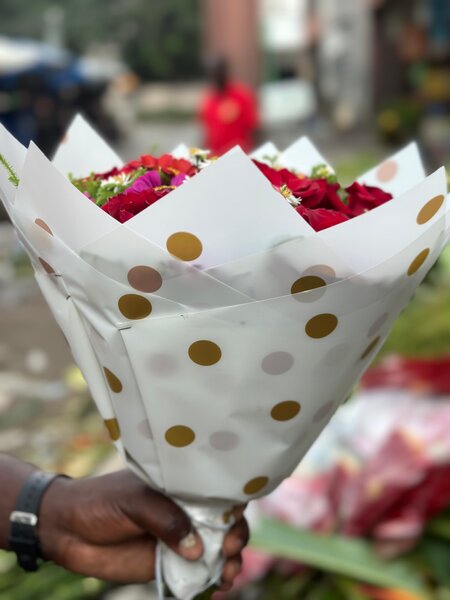 Bouquet de roses colorées
