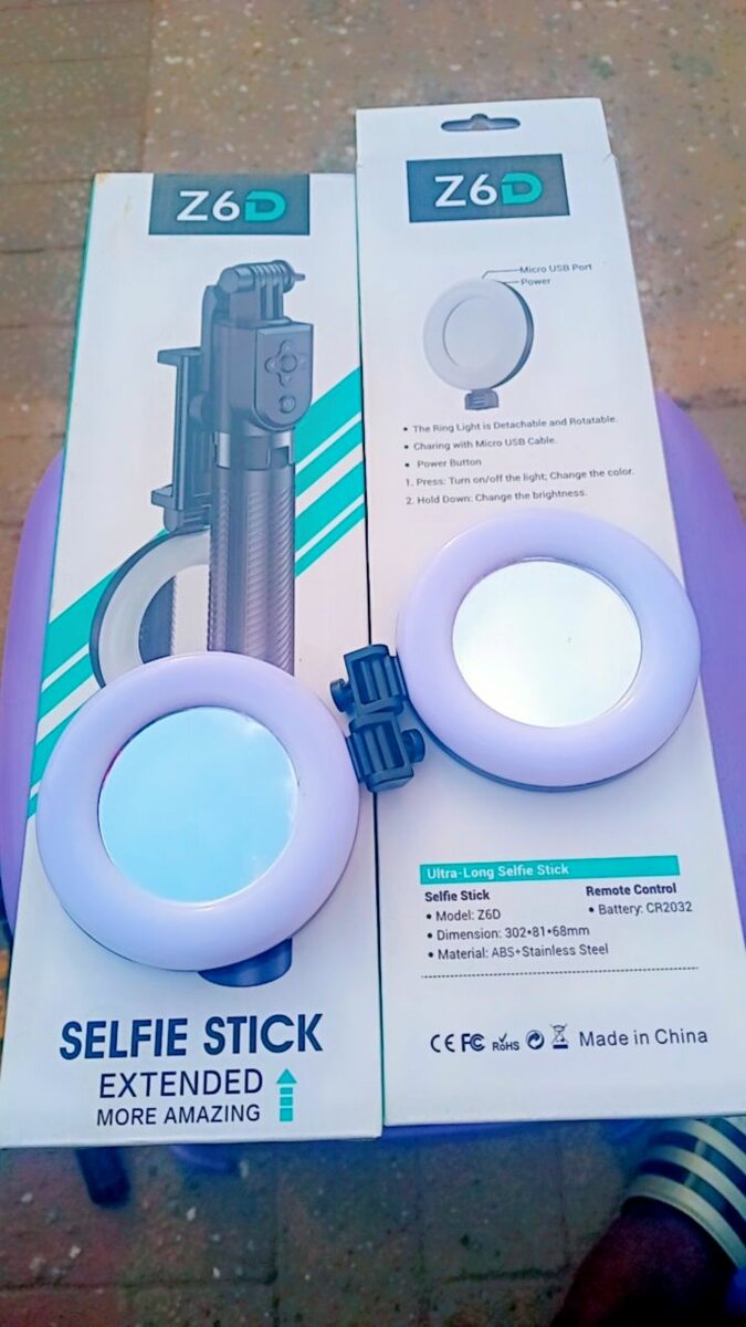 Tripod stand with two lights