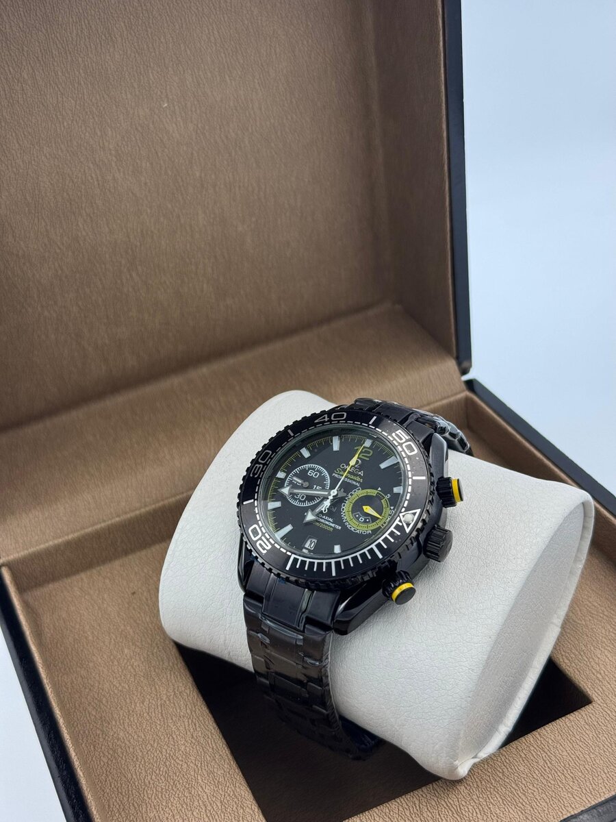 Montre Chronographe Homme Élégante