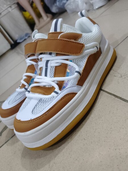 Baskets enfant confortables