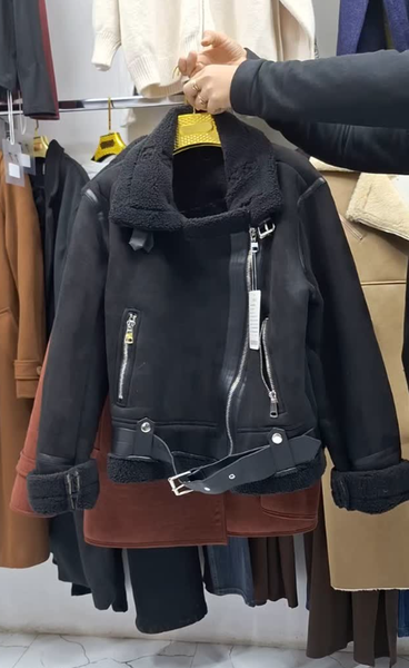 Чёрная дублёнка М L