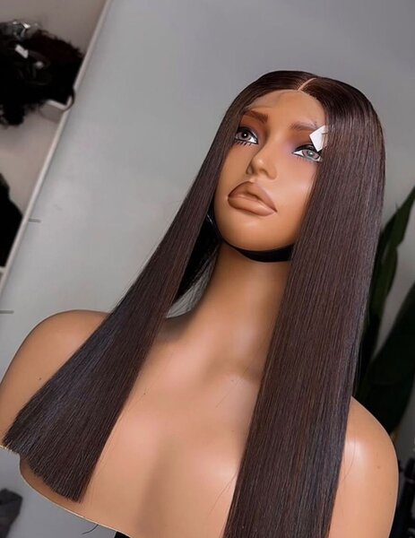 Perruque synthétique droite longue