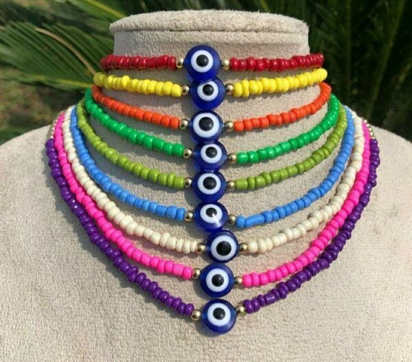 Collier Perles Multicolores Yeux