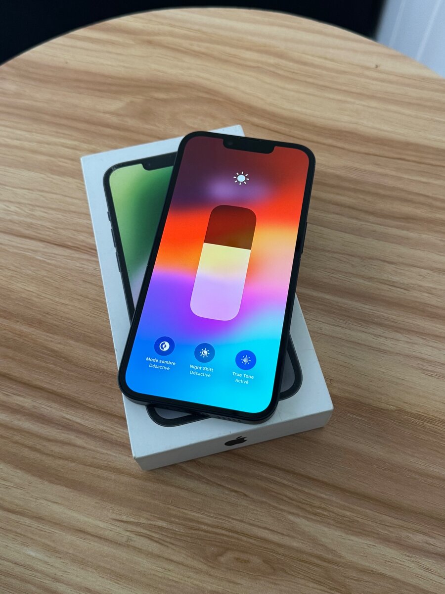 iPhone 14 simple avec garantie Apple