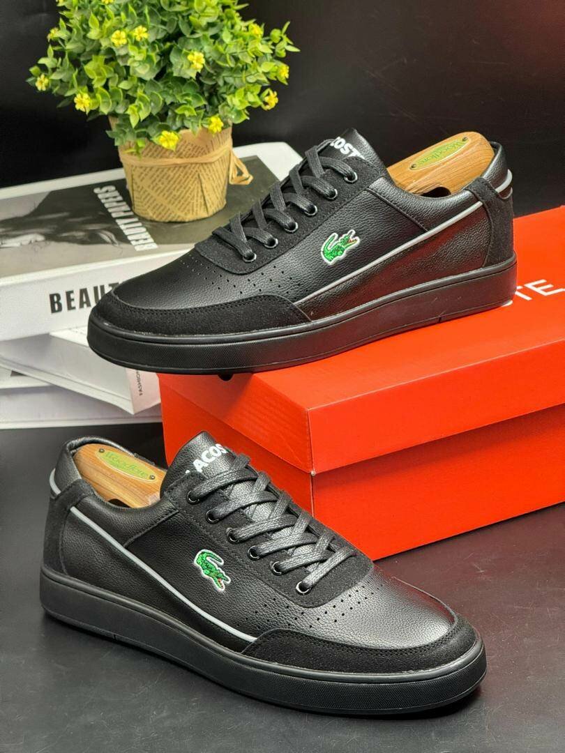 CLASSIC LACOSTE SNEAKERS.