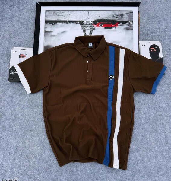 Polo marron à rayures