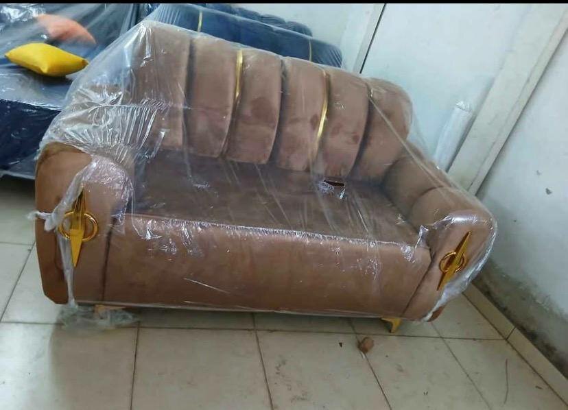 Canapé moderne et confortable