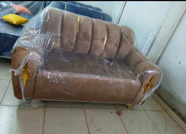 Canapé moderne et confortable