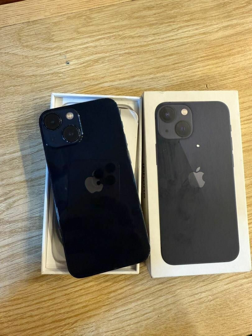 iPhone 13mini 128go quasi neuf avec son carton