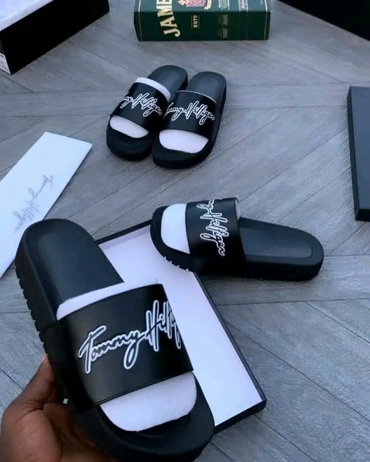 Claquettes tendance de marque