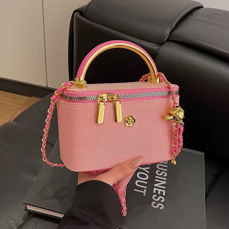 Sac à main rose élégant